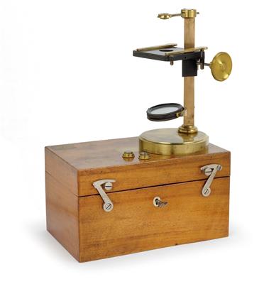 A lacquered brass Microscope by Wenzel Prokesch - Strumenti scientifici e globi d'epoca