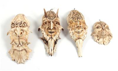Four carved deer skulls - Strumenti scientifici e globi d'epoca