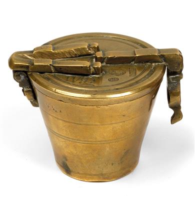 An 1823 Austrian Set of brass nesting weights - Strumenti scientifici e globi d'epoca