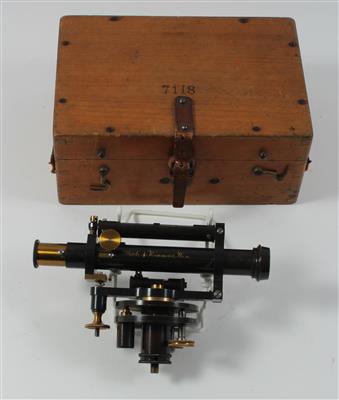 A small Starke & Kammerer surveying Level - Historické vědecké přístroje a globusy, fotoaparáty