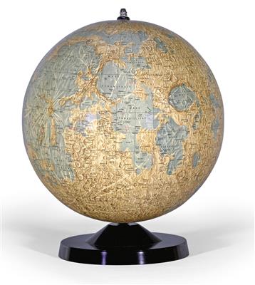 A 1979 Paul Räth Moon Globe - Antique Scientific Instruments and Globes, Cameras