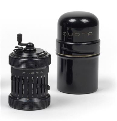 A CURTA II mechanical Calculator - Historické vědecké přístroje a globusy, fotoaparáty