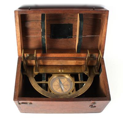 A French brass Graphometer - Historische wissenschaftliche Instrumente und Globen - Klassische Fotoapparate und Zubehör