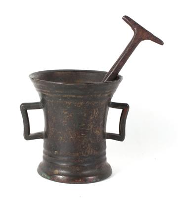 A 17th century bronze Mortar - Antique Scientific Instruments and Globes