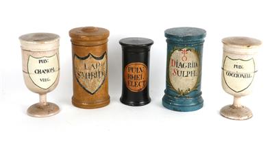 Five wood Apothecary Jars - Historické vědecké přístroje, globusy a fotoaparáty