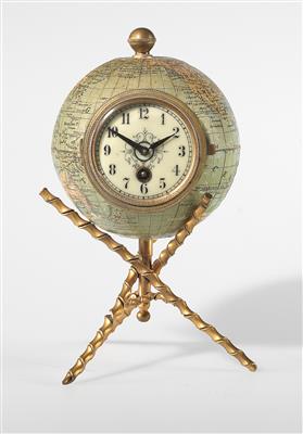 A miniature terrestrial globe with clock - Strumenti scientifici, globi d'epoca e macchine fotografiche