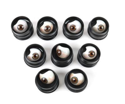 Nine artificial glass Eyes - Antique Scientific Instruments, Globes and Cameras