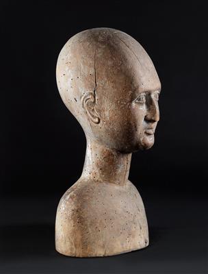 An 18th century carved wood Bust - Strumenti scientifici, globi d'epoca e macchine fotografiche