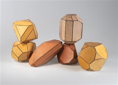 Six c. 1900/20 cardboard crystal Models - Strumenti scientifici, globi d'epoca e macchine fotografiche