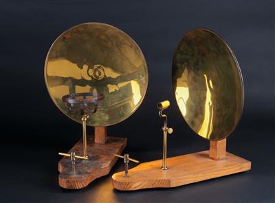 Two 19th century burning Mirrors - Antique Scientific Instruments, Globes and Cameras