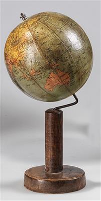 A Hungarian terrestrial Globe by Kokai Lajos - Strumenti scientifici e globi d'epoca; Macchine fotografiche d'epoca e accessori