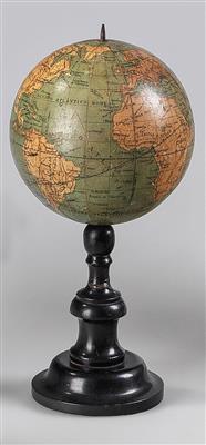 A Spanish terrestrial Globe - Antique Scientific Instruments and Globes; Classic Cameras