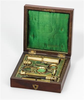 Kleines Mikroskop, Paris um 1830 - Antique Scientific Instruments, Globes and Cameras