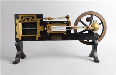 Querschnitt, Modell einer Dampfmaschine - Uhren, Technik und Kuriositäten
