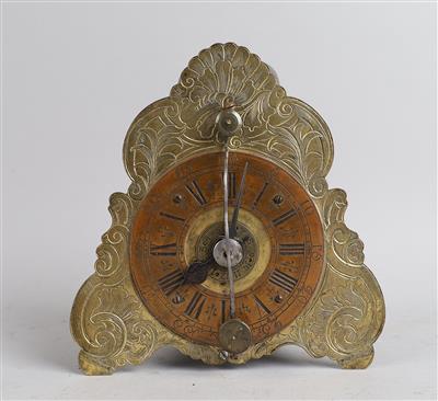 Kleiner Barock Tischzappler - Uhren, Technik, Kuriositäten & eine Sammlung historischer Brillen