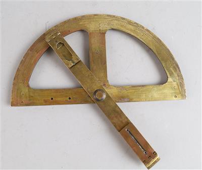 Kleiner Graphometer von Johann Christoph Voigtländer - Uhren, Technik, Kuriositäten & eine Sammlung historischer Brillen