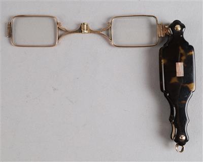 Umhänge Lorgnette Gold/Schildpatt - Uhren, Technik, Kuriositäten & eine Sammlung historischer Brillen