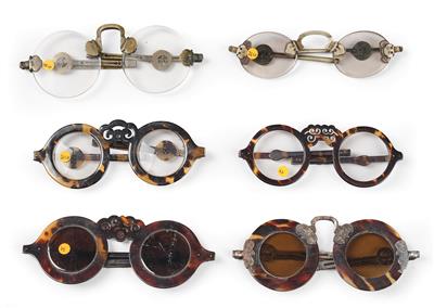 Sechs chinesische Brillen - Clocks, Science & Curiosities