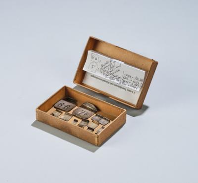 18 silver weights - The Dr. Eiselmayr scales & weights collection