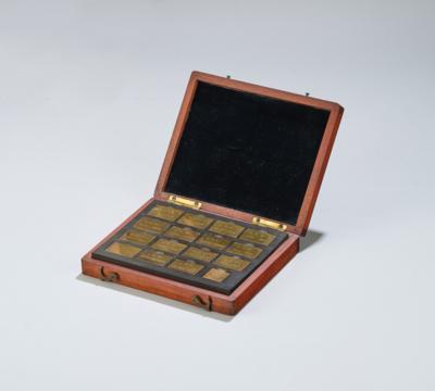 A yarn weight box by J. Kusche - The Dr. Eiselmayr scales & weights collection