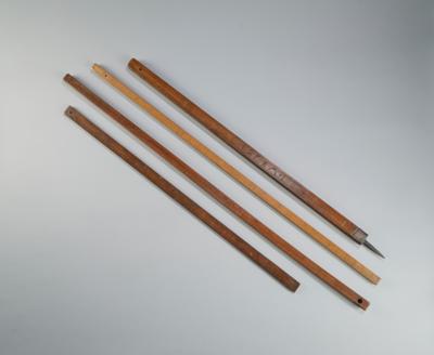 Four wooden yardsticks 1773-1876 - The Dr. Eiselmayr scales & weights collection
