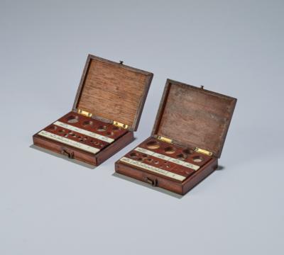 Two Viennese weight boxes - Sbírka vah a závaží Dr. Eiselmayr