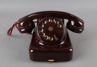 Tischtelefon mit Wählscheibe, W48 rot - Clocks, Science, Curiosities & Photographica