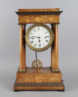 Biedermeier Kommodenuhr mit großem Musikspielwerk, - Uhren, Technik, Kuriositäten & Photographica