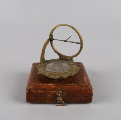 Äquatoriale Reisesonnenuhr von Andreas Vogler - Clocks, Science, Curiosities & Photographica