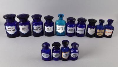 14 Apothekenstandgefässe aus blauem Glas - Clocks, Science, Curiosities & Photographica