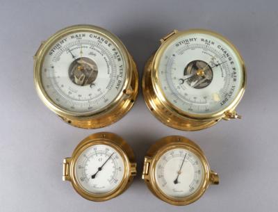 Zwei Schiffs-Aneroid-Barometer, 1 Hygrometer und 1 Thermometer - Clocks, Science, Curiosities & Photographica