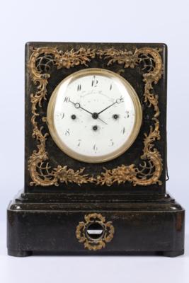 Biedermeier Kommodenuhr "Franz Kapraleck in Brunn am Gebürg", - Hodiny, technologie a kuriozity