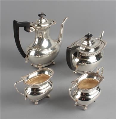 Sheffielder Tee- und Kaffeegarnitur, - Decorative Porcelain and Silverware