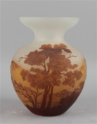 Vase, - Decorative Porcelain and Silverware
