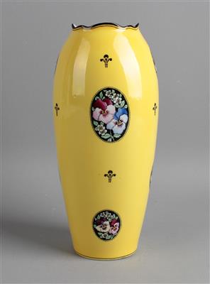 Jugendstil Vase, - Works of Art