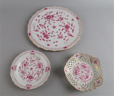 Meissen - 6 Teller Dm. 20 cm,1 runde Platte, 1 Korbschale, - Decorative Porcelain and Silverware