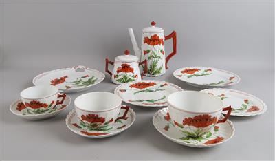 Serviceteile für Kaffee, Tee, und Mocca mit roten Mohnblumen, - Decorative Porcelain and Silverware