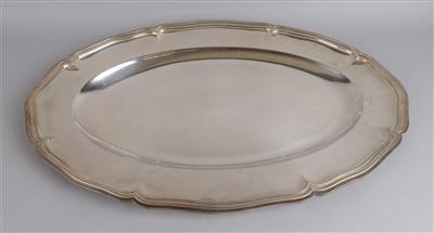 Christofle - große Platte oval fassoniert, - Decorative Porcelain and Silverware