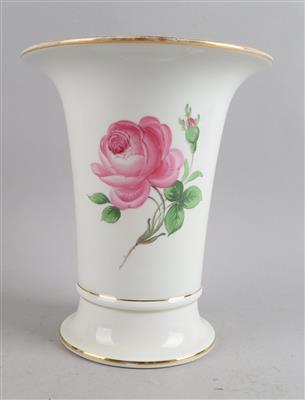 Meissen Vase, - Decorative Porcelain and Silverware