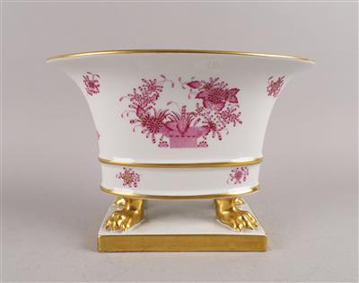 Sockelvase, Herend, - Decorative Porcelain and Silverware