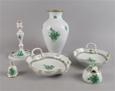 Herend - 1 Vase, 2 Blattschalen, 1 Kerzenständer, 1 Senftiegel, 1 Tischglocke, - Decorative Porcelain & Silverware