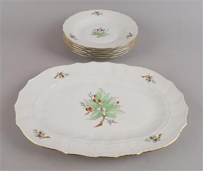 Herend - 6 tiefe Vorspeisenteller Dm. 21 cm, 1 ovale Platte Länge 33,5 cm, - Decorative Porcelain & Silverware