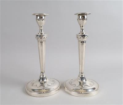 Paar Kerzenleuchter, - Decorative Porcelain & Silverware
