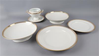 Speiseservice-Teile, Pirkenhammer und F & M um 1900, - Decorative Porcelain & Silverware