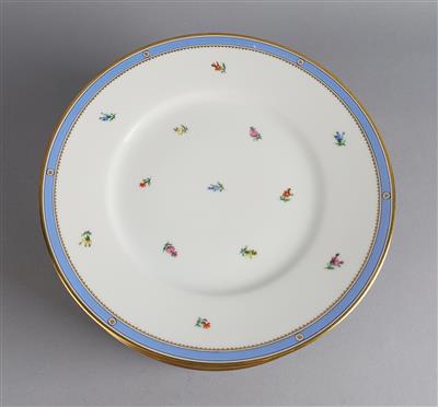 Augarten - 9 Speiseteller, - Decorative Porcelain and Silverware
