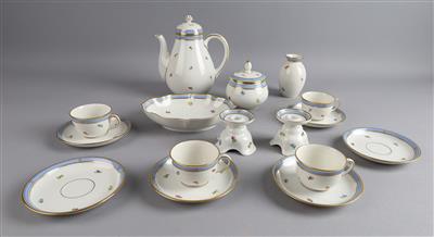 Augarten Mokkaserviceteile: - Decorative Porcelain and Silverware