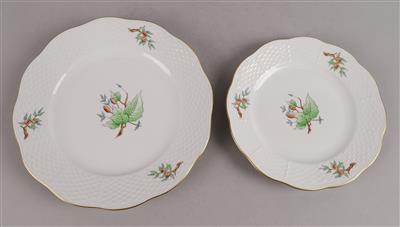 Herend - 6 Vorspeisenteller Dm. 20,5 cm, 11 Dessertteller Dm. 16,5 cm, - Decorative Porcelain and Silverware