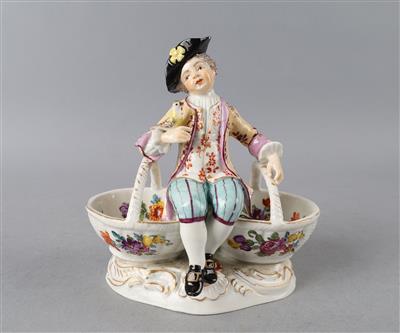 Saliere - Knabe zwischen zwei Körben sitzend, - Decorative Porcelain and Silverware