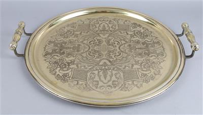 Runde Servierplatte, - Decorative Porcelain and Silverware