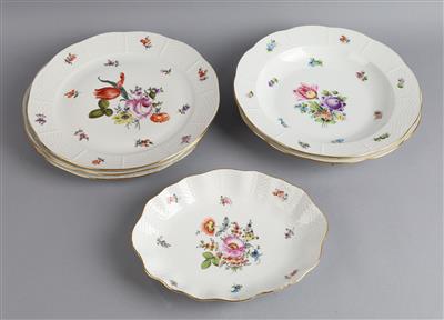 Speiserviceteile, Herend, Bouquet de Herend um 1970, - Dekorativní porcelán a stříbro